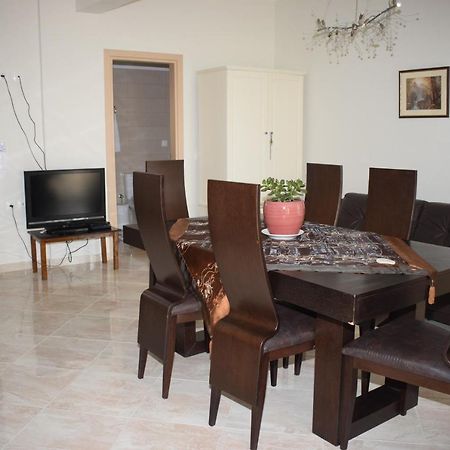 Mary'S Apartments Close To The Sea Agios Georgios  Esterno foto