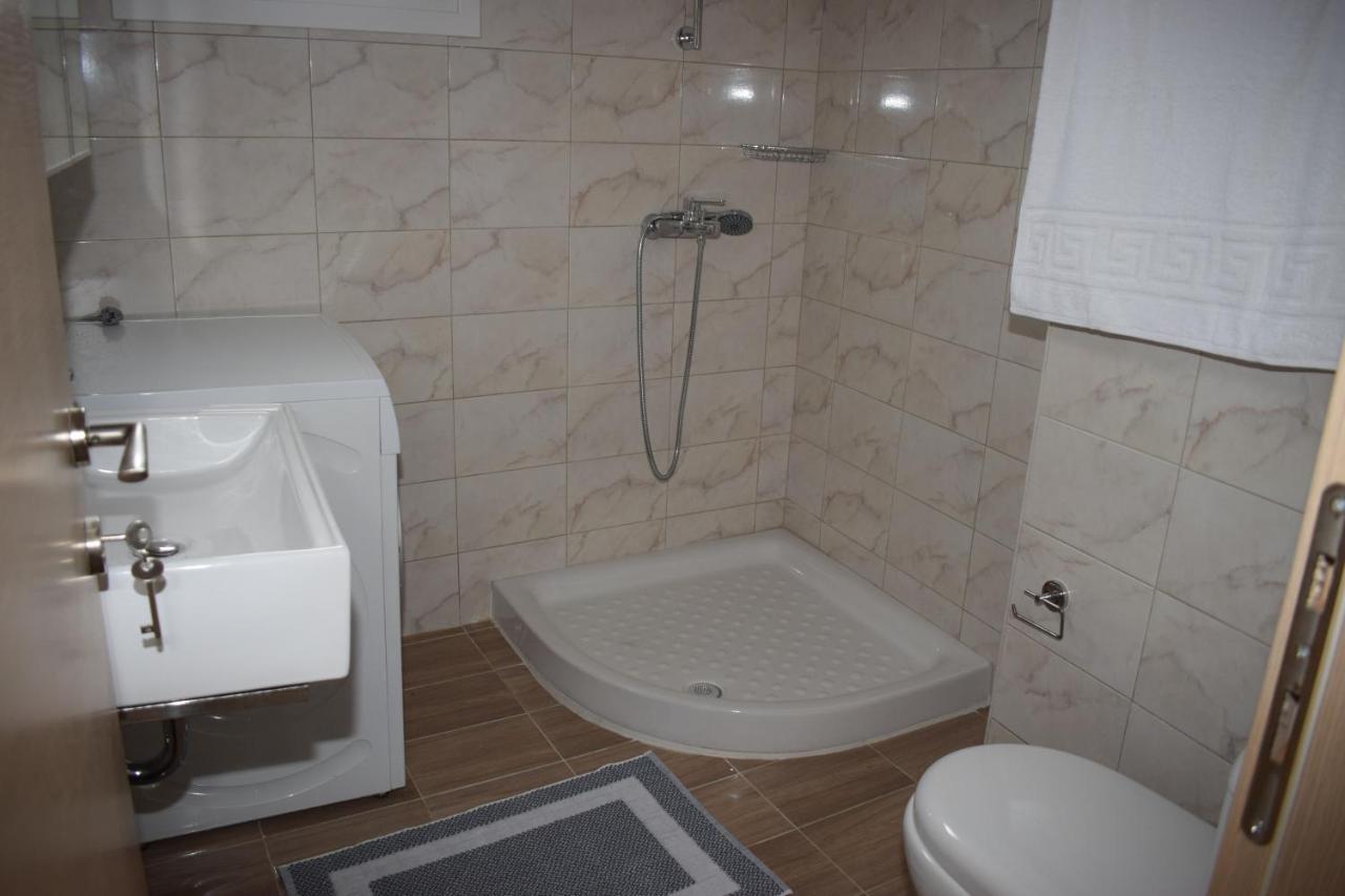 Mary'S Apartments Close To The Sea Agios Georgios  Esterno foto