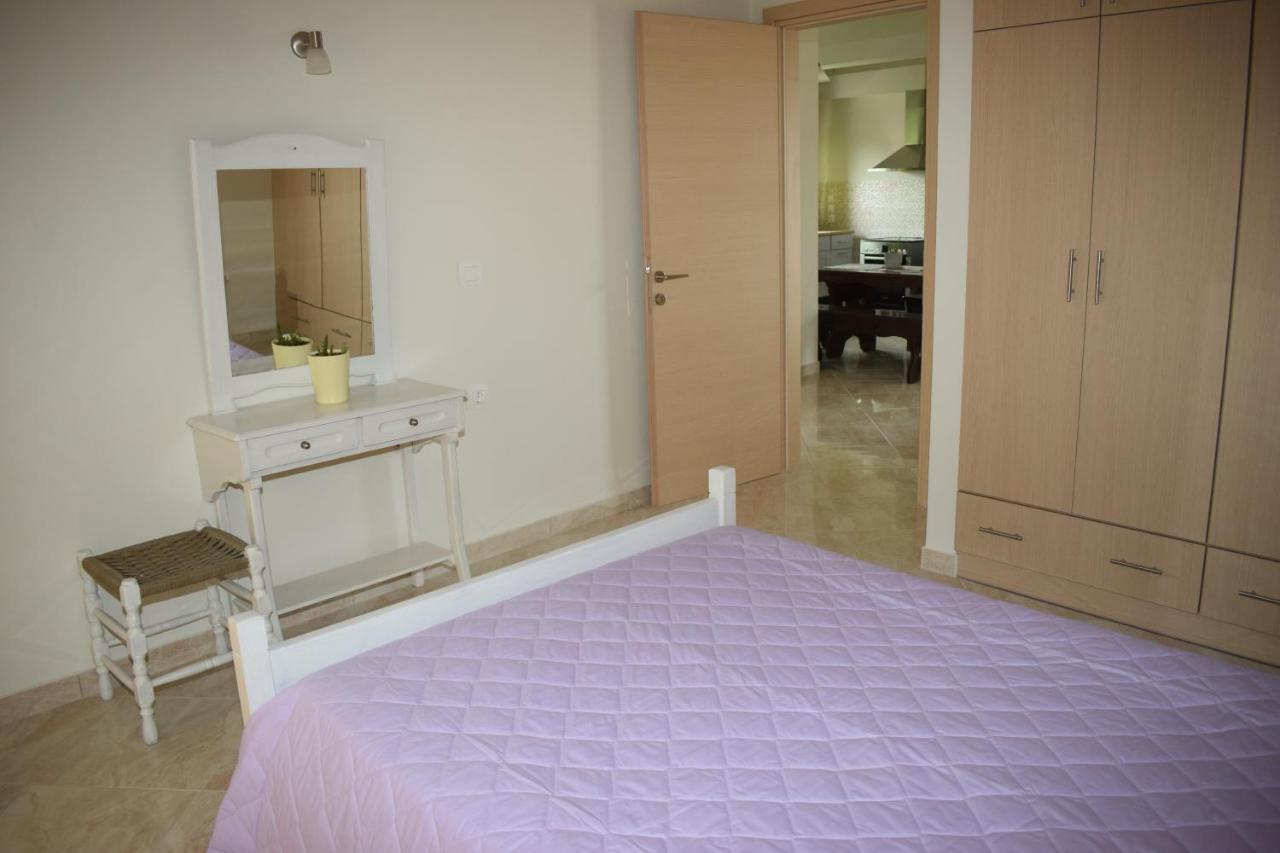 Mary'S Apartments Close To The Sea Agios Georgios  Esterno foto
