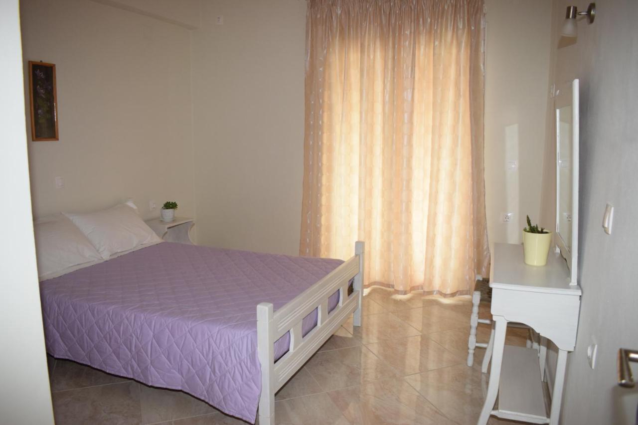 Mary'S Apartments Close To The Sea Agios Georgios  Esterno foto