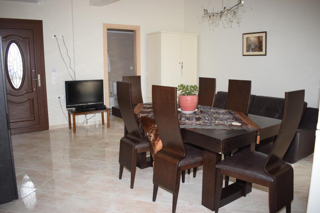 Mary'S Apartments Close To The Sea Agios Georgios  Esterno foto