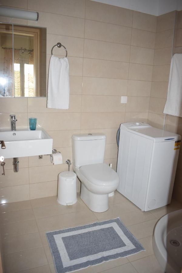 Mary'S Apartments Close To The Sea Agios Georgios  Esterno foto