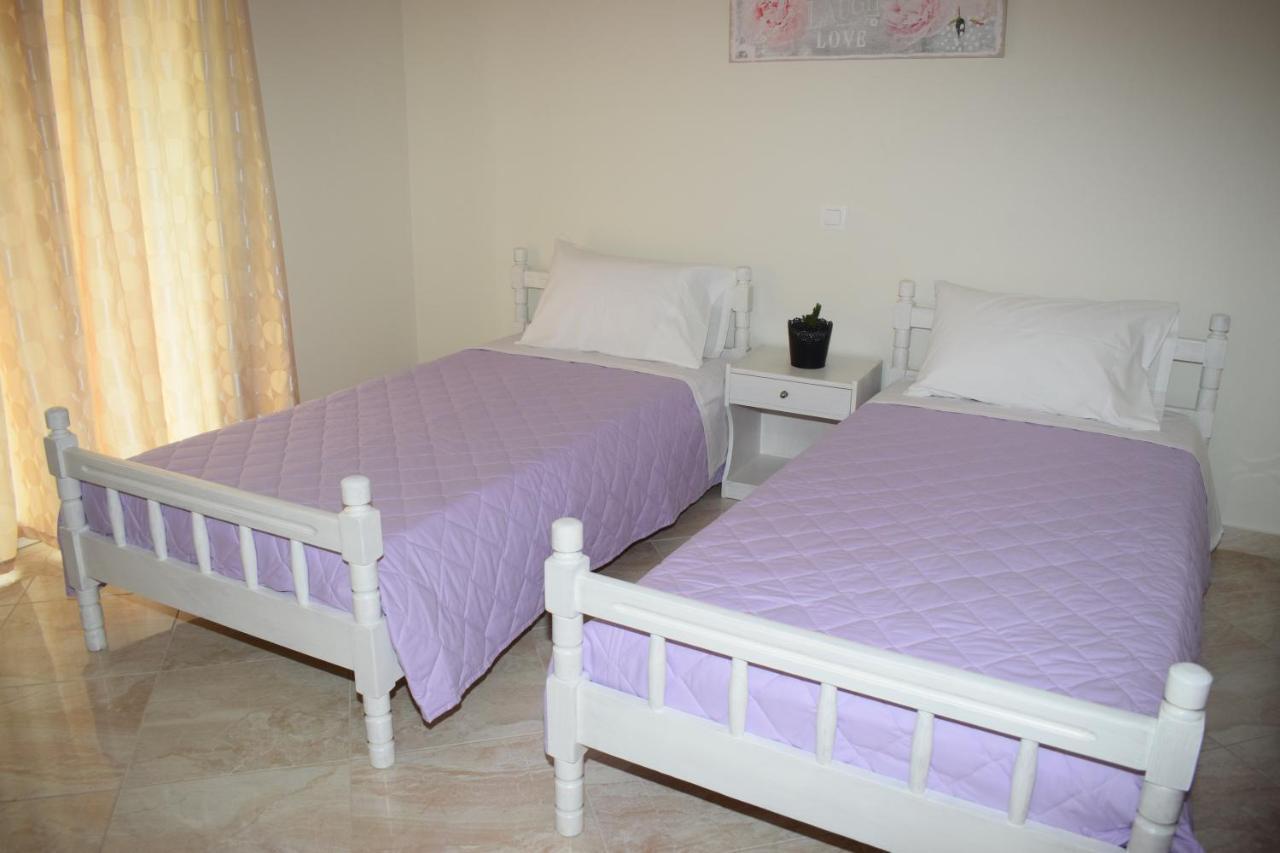 Mary'S Apartments Close To The Sea Agios Georgios  Esterno foto