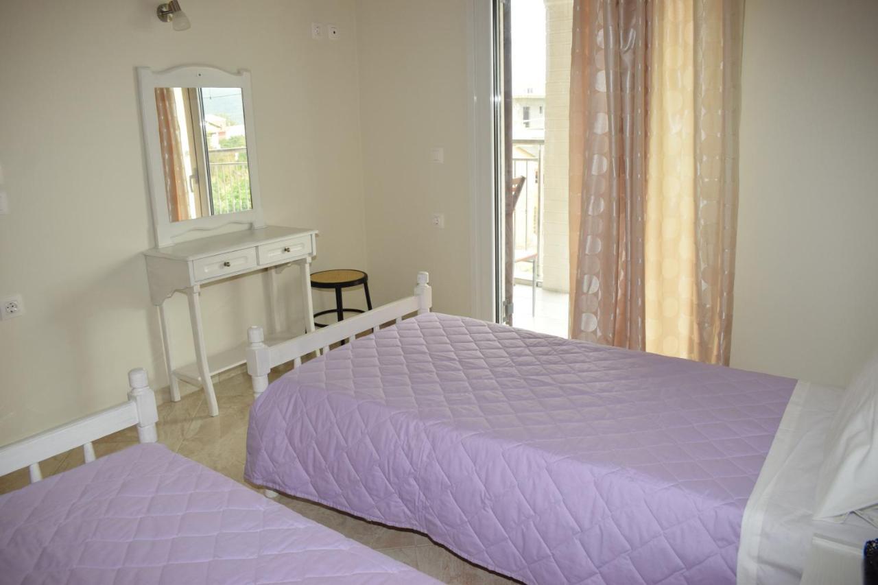 Mary'S Apartments Close To The Sea Agios Georgios  Esterno foto